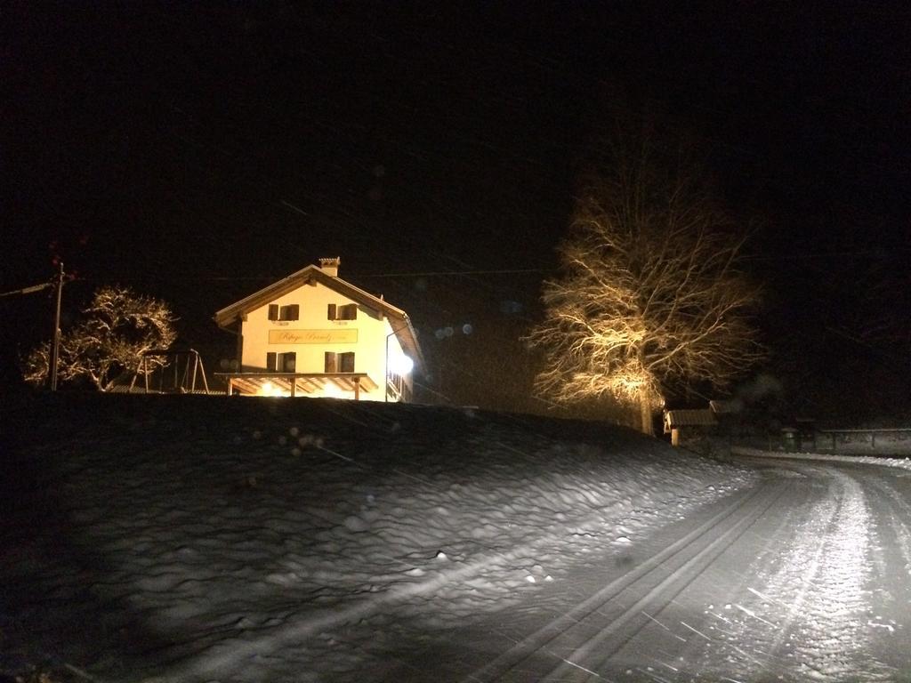 Rifugio Pranolz Hotel Trichiana Exterior photo